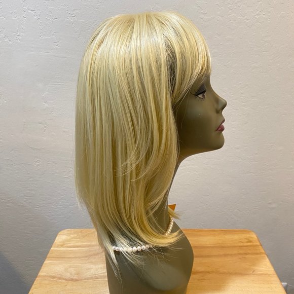 #95 IT'S A WIG - Picture 2 of 6